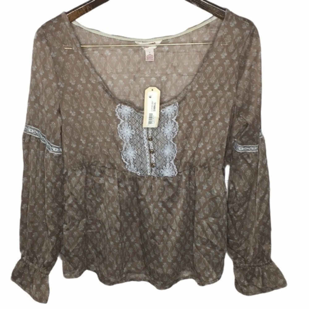 ARIZONA JEANS CO. Geo print lace boho peasant top